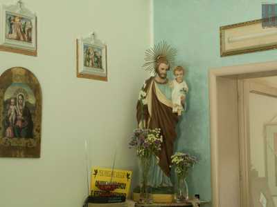 La Statua di San Giuseppe, il patrono di Montursi: � portata in processione ogni anno il 1� maggio