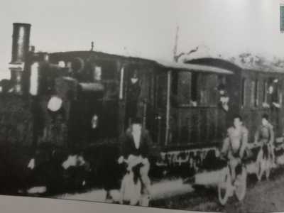 La gloriosa storia della Ciclatera ebbe per� fine all�alba degli anni 60. Quel treno, che a malapena raggiungeva i 30 chilometri orari, risult� tutt�a un tratto obsoleto e pericoloso, visto che intralciava il traffico cittadino
