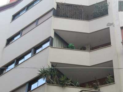 ...e a logge nei livelli adibiti a residenza