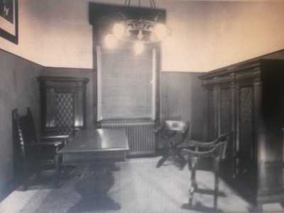 Una sala all'interno del dopolavoro in una foto storica
