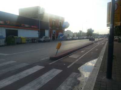 La disastrosa pista ciclabile di corso Mazzini