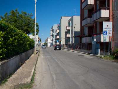 Acquaviva, la grande piscina inutilizzata