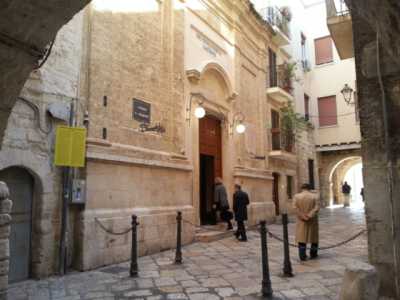Bari, nella chiesa di San Giuseppe la messa � in latino