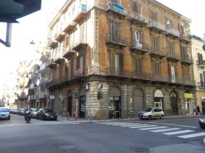 Il palazzo ad angolo fra via Garruba e via Quintino Sella, altro luogo di meretricio