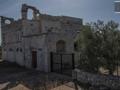 Ora le entrate della sono murate e non si pu� accedere ai locali e alla cappella dedicata all�Annunziata presente al suo interno