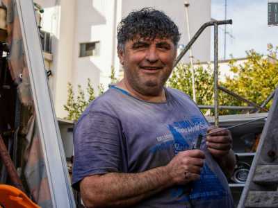 �Anche se questa occupazione per me rimane solo un hobby - conclude Simone -  lo faccio per passione, non certo per vendere: ogni opera � parte di me�