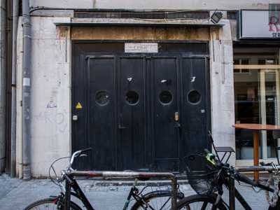 Fanno il paio con l�ex Cellar, una delle discoteche cittadine pi� in voga negli anni 90, anch�essa chiusa da tempo