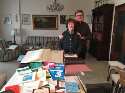 Per conoscere meglio questa prestigiosa penna barese ci siamo recati nella sua casa di via Giulio Petroni, l� dove la moglie 85enne Rosa Lettini e il figlio 54enne Nicola...
