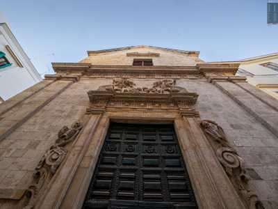 � la facciata per� il vero elemento di pregio del complesso...