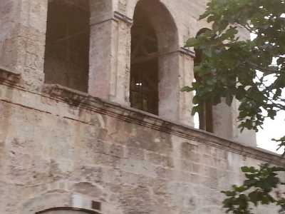 Convento di via delle Murge: archi a tutto sesto su una facciata