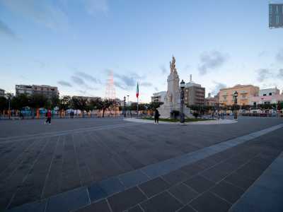 ...un luogo posto a otto metri di profondit�, al di sotto della centralissima piazza Vittorio Emanuele II