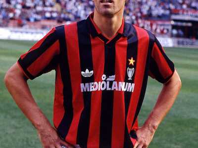 9) Marco Van Basten - Olanda