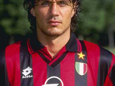 6) Paolo Maldini - Italia