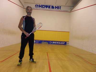 �Ci pensai io a farlo conoscere nel Meridione�, afferma con orgoglio il 62enne Dino Ranieri, che incontriamo nel suo �Squash center� di strada Santa Caterina, l� dove ci racconta i primi passi del padel �barese�