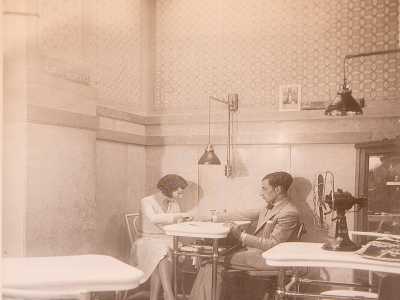 ...sottoporsi a manicure e pedicure