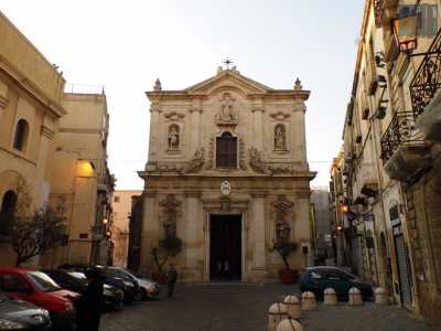 Il monumento pi� rappresentativo della citt� vecchia: la Cattedrale di San Cataldo