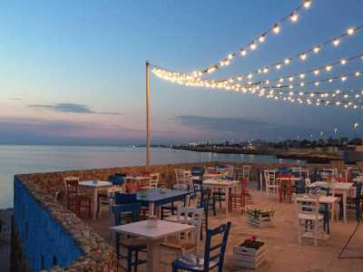Ed era sempre in quest�area che si trovavano il ristorante e il bar vista Adriatico...