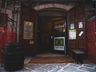 Siamo infine arrivati nell�America centrale e meridionale. Pioniere a Bari � stato Bistrot Brasil, in strada dei Gesuiti, gestito dal 2018 da Regiane Silva