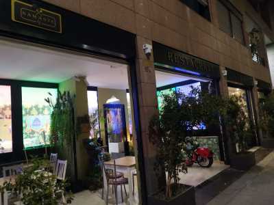 Al Laxmi si � aggiunto dall�aprile 2023 il Namaste in via Garruba 19. Un locale autentico sia nell�aspetto che nel personale, tutto indiano, oltre che ovviamente nella cucina proposta...