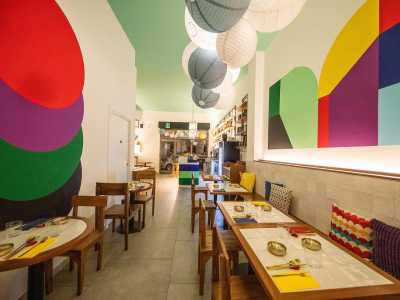 La vera novit� � per� il �fusion�: l�arte di combinare elementi provenienti dall�oriente con sapori italiani e pugliesi. Tra i locali che propongono questo tipo di cucina abbiamo U�Kor...(foto della pagina Fb "U'kor - Cucina Coreana in Puglia") 