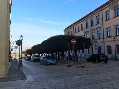 Partendo dalla centrale piazza Garibaldi...