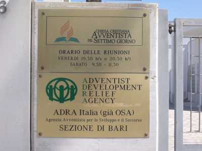 Targa posta all'entrata