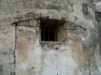 Convento di via delle Murge: una finestra con inferriate