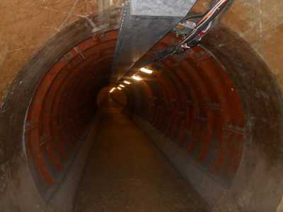 Greenwich, il tunnel sotterraneo che permette di attraversare a piedi il Tamigi
