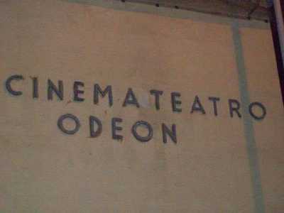 Insegna Cinemateatro Odeon
