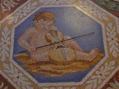 Particolare del pavimento dedicato alla musica