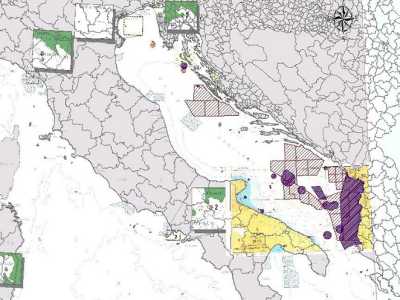 In quest'altra cartina sono visibili in viola i depositi di ordigni che le eventuali trivellazioni andrebbero a intercettare