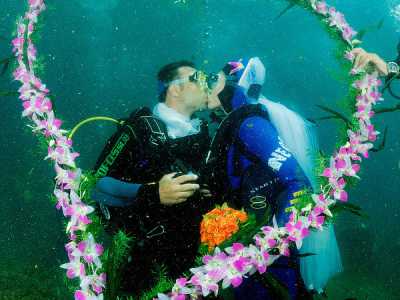 matrimonio subacqueo tra Teresa e Antonio