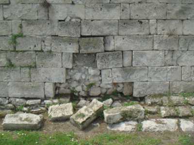 Le condizioni della muraglia dopo il vandalismo