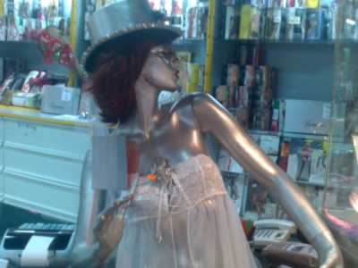 Mezzobusto presente all'interno