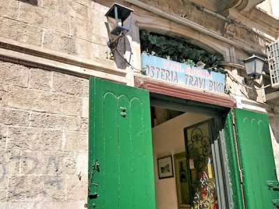 Nei pressi di Largo Chiurlia si trova l'Osteria delle Travi, attivit� avviata nel 1906