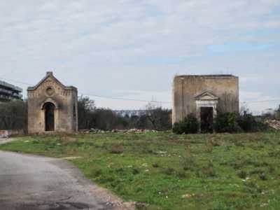 Vecchio cimitero di Valenzano