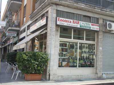 Ex cantina, ora enoteca e bar, Hobby