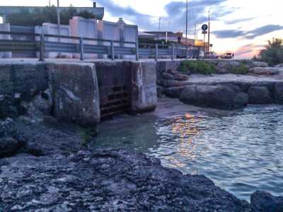 Sottopassaggio per accesso al mare privato