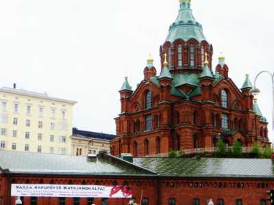 La Cattedrale di Uspenski, il pi� grande edificio della chiesa ortodossa dell�Europa occidentale.