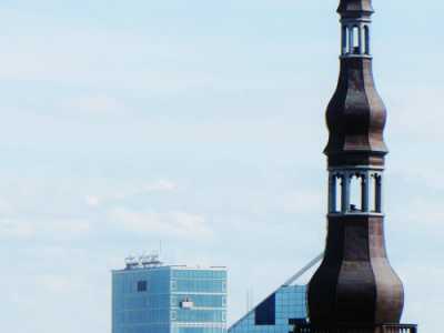 Nuova e vecchia architettura a confronto
