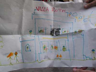 Un disegno mostratoci da Carmen fatto da un bambino che viveva a Villa Roth