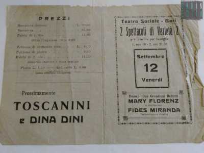 Uno strillo di sala del Teatro Sociale che annunciava l'esibizione del grande musicista Arturo Toscanini 