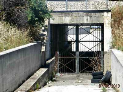 Bari Zona Industriale, cancello del sottopassaggio 