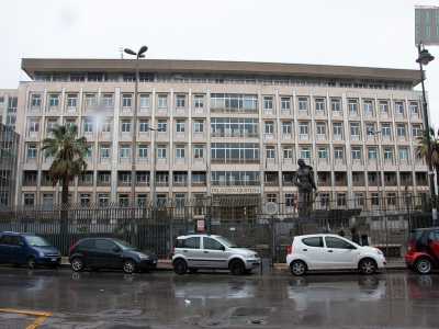 ...il Tribunale domina l'area dal 1967