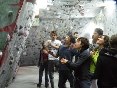 L'arrampicata sportiva nella palestra Kanku Dai di Bari