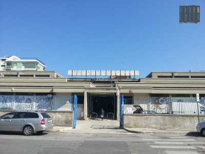 Il primo mercato coperto di via Caldarola, San Pio