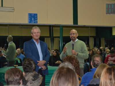 La presentazione di Ian McCormack