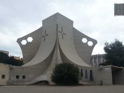 Scendendo su via Giulio Petroni troviamo invece, in via Grimoaldo degli Alfaraniti,  la pi� recente Santa Maria Maddalena, conosciuta come la �chiesa di Goldrake� per la sua particolare forma architettonica simile alla rampa di decollo della navicella spaziale del cartone animato giapponese degli anni 70. Fu eretta nel 1973