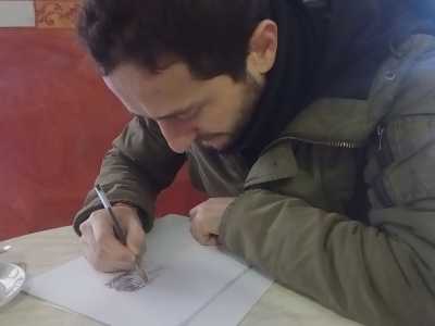 Gioigio Pontrelli inizia un disegno che dedicher� a Barinedita