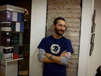 Il fumettista barese Giorgio Pontrelli, 39 anni. E' tra i disegnatori di Dylan Dog